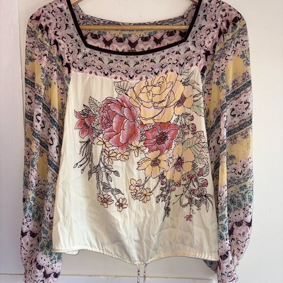 Free People Blue Nile Printed Top Blouse Batwing Soft Floral size Small - Picture 3 of 11